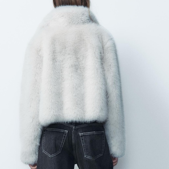 Zara faux fur short coat NWT Bloggers favorite - Picture 5 of 7